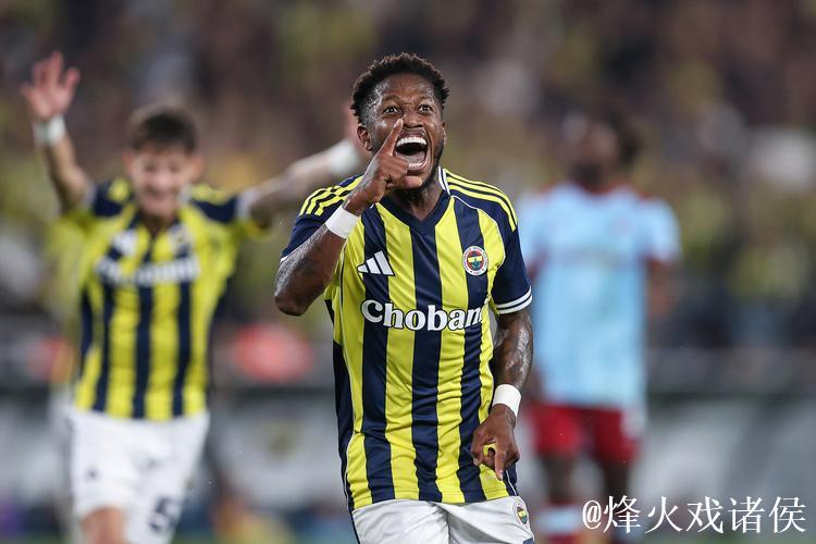 欧冠资格赛：费内巴切5-2大胜费耶诺德 总比分6-4惊险晋级